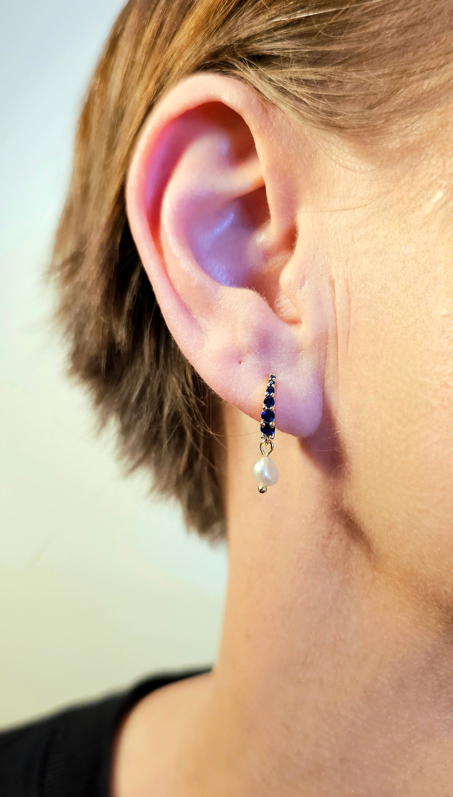 Night jazz sapphire earrings